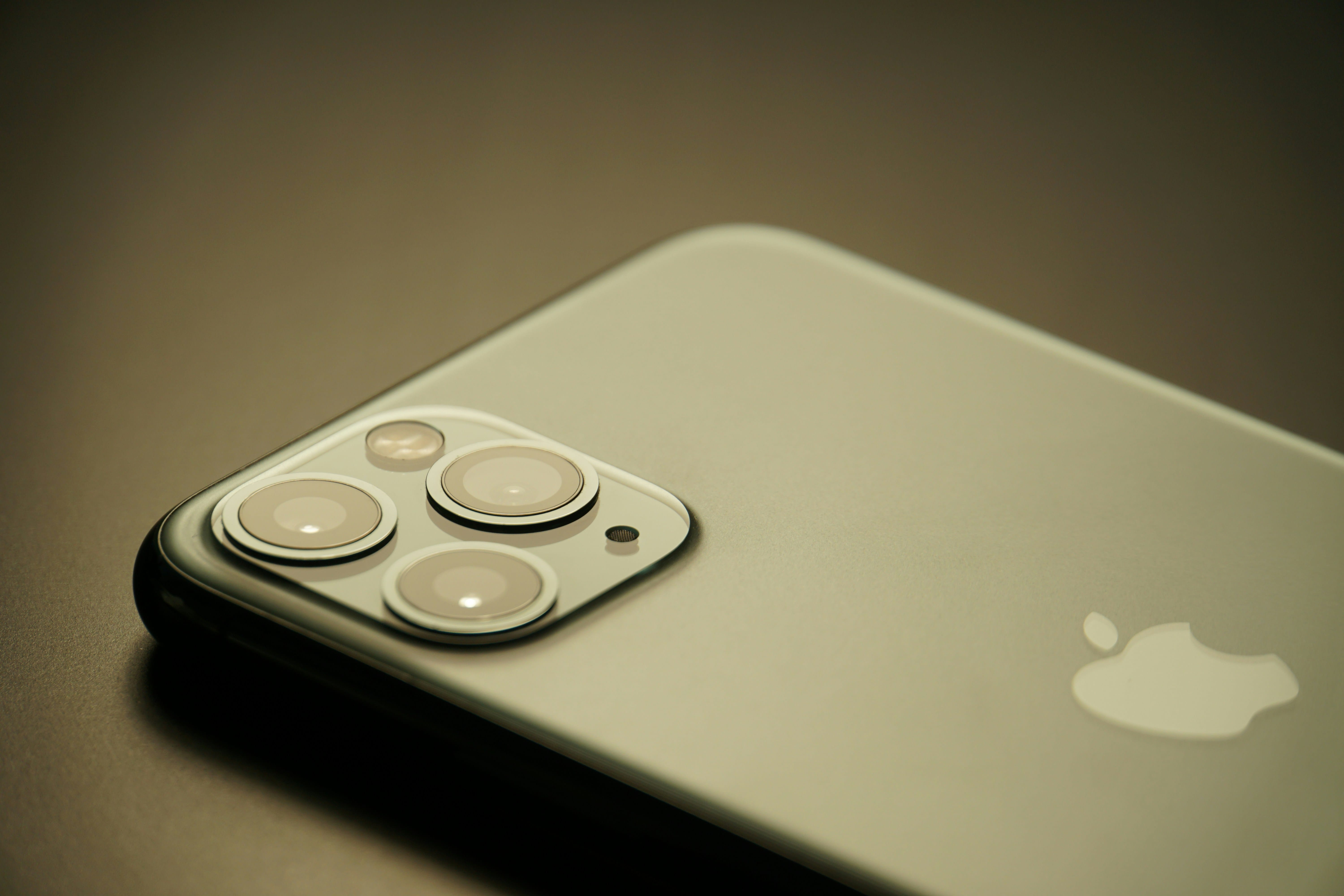 結局買い替えるべき？iPhone16/15からの進化比較